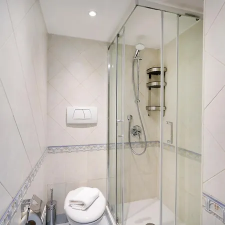 Guesthost - 184 - Urban Convenience Near The Station アパート