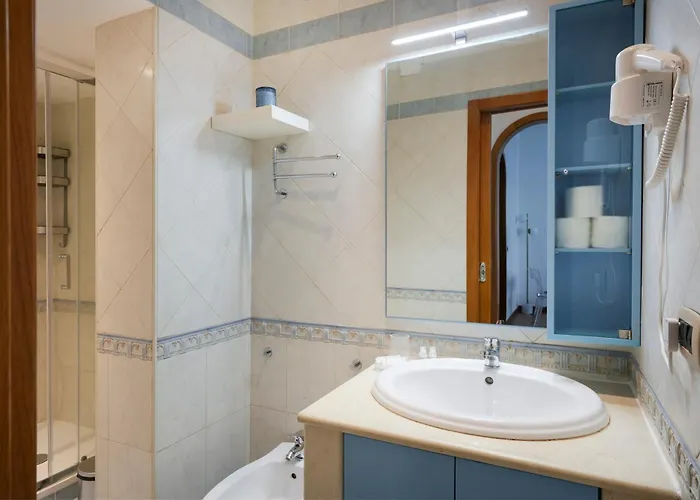 Апартаменты Guesthost - 184 - Urban Convenience Near The Station Бари