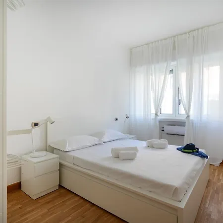 184 - Urban Convenience Near The Station * Bari